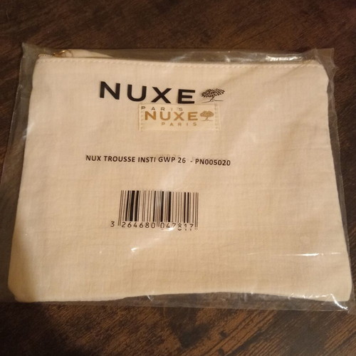 Nuxe fabric toiletry bag 17x22 cm beige with gold details