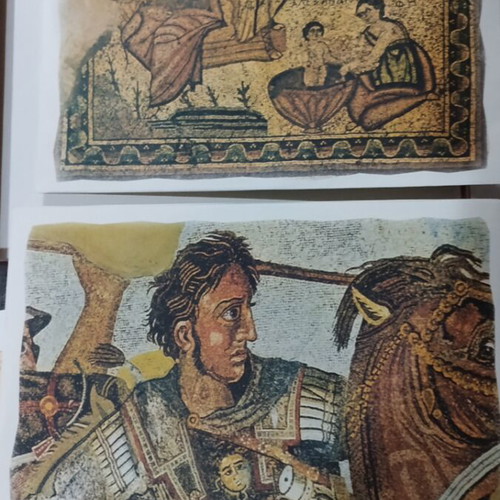 Ζει ο Βασιλιάς Αλέξανδρος Box Set σαν καινούργιο, βιβλίο και δύο δίσκοι βινυλίου
