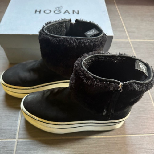 Hogan boots used, black size 39, suede with fur