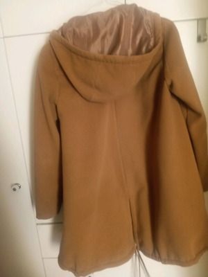 Camel women's coat wide fit with hood, like new, Innocent