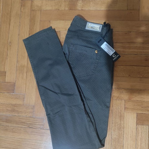 Camouflage green women's pants new, size S, elastic cotton
