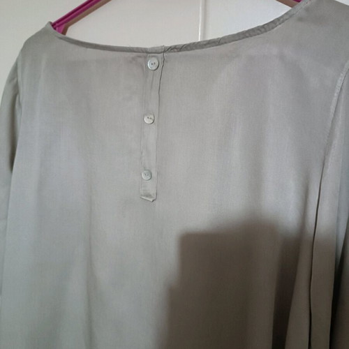 Beige blouse wide fit like new, one size with 3/4 sleeves