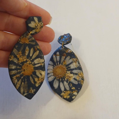 Large earrings like new, handmade with polymer clay and real flowers