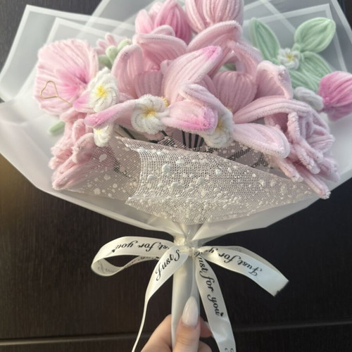 Handmade flower bouquet with waterproof wrapping, new