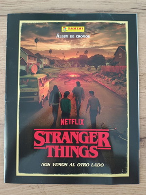 Άλμπουμ αυτοκόλλητων Stranger Things Panini, ισπανικό
