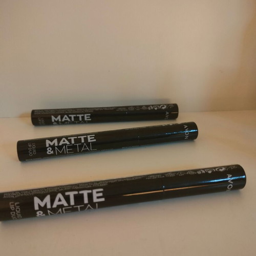 Matte & metal lipsticks pack of 3, new