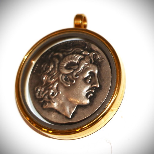 Pendant ancient coin Alexander the Great in glass case 22K gold plated