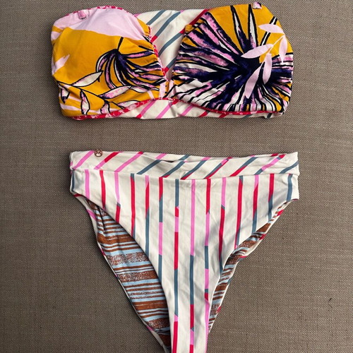 Maaji reversible bikini swimsuit like new, size L multicolor