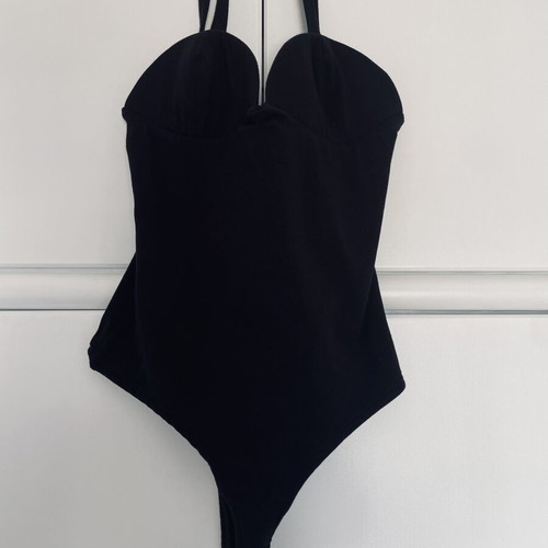 The C Edition bodysuit like new, black, size M