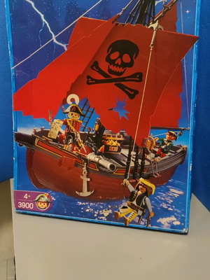Playmobil 3900 pirate ship used