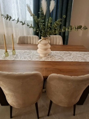 Σετ τραπεζαρίας με 6 καρέκλες καρυδιά με μεταλλικό σκελετό, σαν καινούργιο