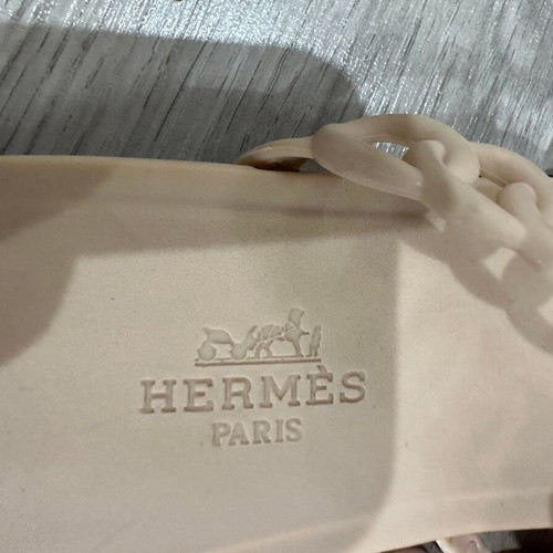 Hermès Rivage sandals size 40 like new, beige rubber chain design