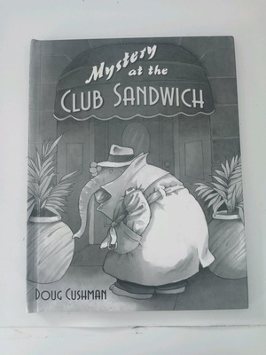Children's book Mystery at the club sandwich new, English