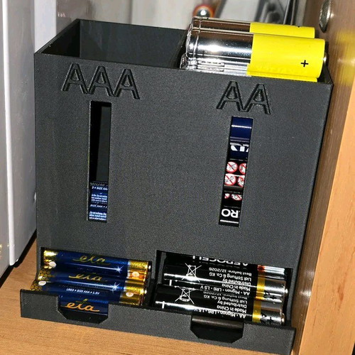 Battery holder and distributor AA and AAA new