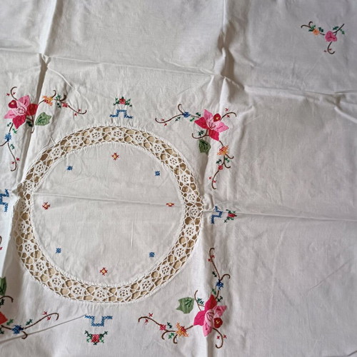 Tablecloth and napkin set new, 78x78cm and 4 pieces 24x24cm
