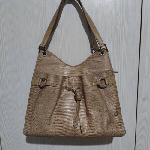 Lancel shoulder bag like new