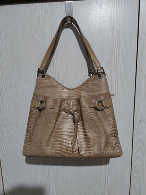 Lancel shoulder bag like new