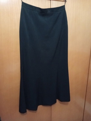 Skirt like new, black, size 5XL