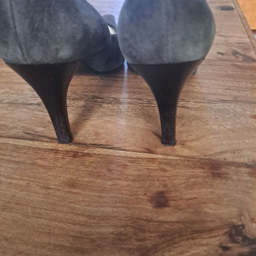 Via Roma suede pumps like new, leather anthracite color