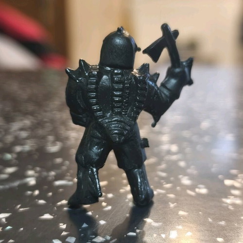 Alien figures used, set of 5 pieces