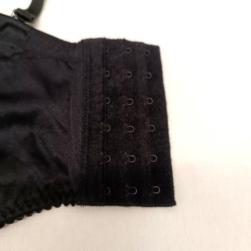 Luna black satin corset size 80C like new with lace and underwire