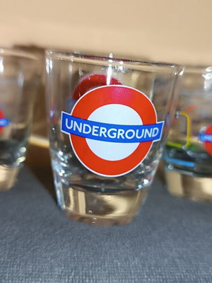 Set of 3 London Metro Glass Shot Glasses new