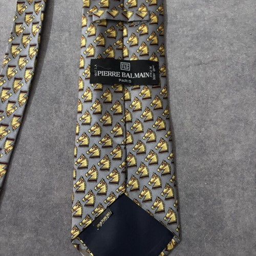 Silk tie like new