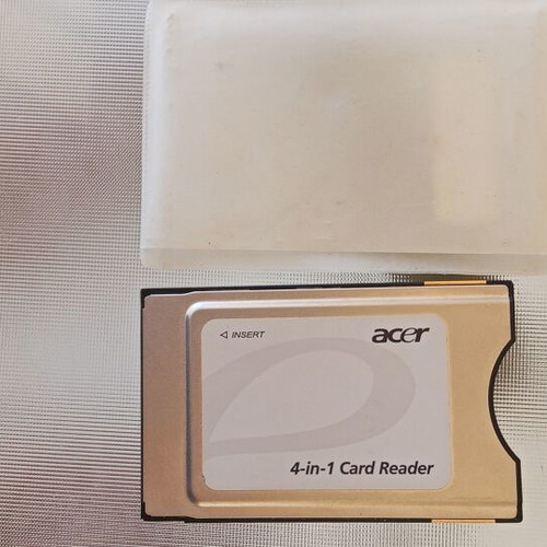 Retro PC accessories pack with Belkin Wi-Fi card, Acer reader & Hama Bluetooth