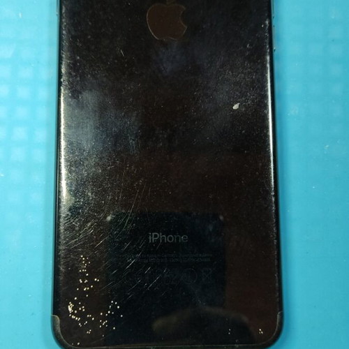 iPhone 7 Plus 128GB used with cracks, iOS 15.8.8