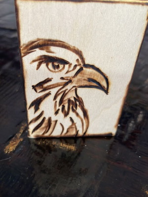 Κουμπαράς ξύλινος με πυρογραφία καινούργιος