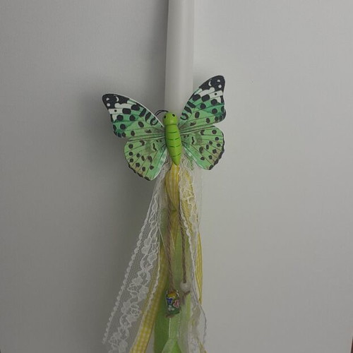 Handmade candle new with felt, lace and wooden decoration
