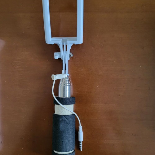 Selfie Stick for Mobile Phone New in Box