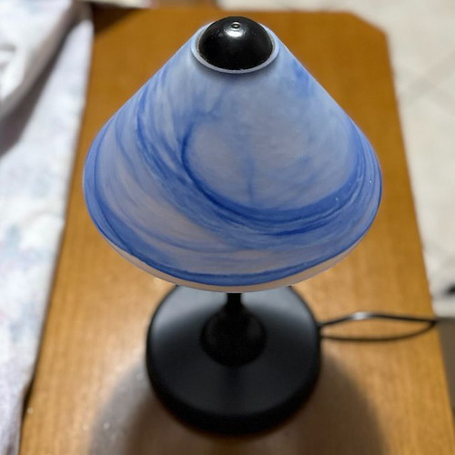 Table lamp with glass shade like new, bedroom lighting
