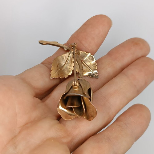 Giovanni vintage rose brooch, gold plated metal