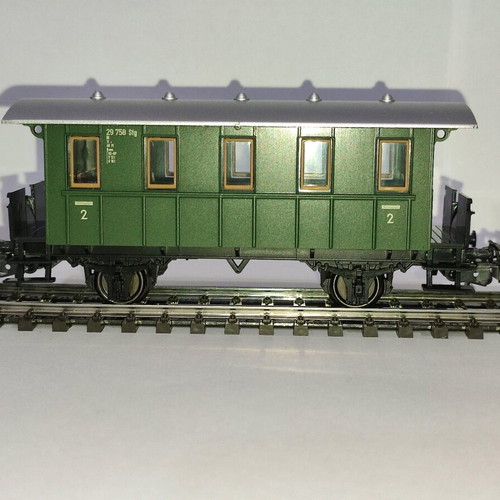 Marklin 4039 passenger wagons set of 4 new