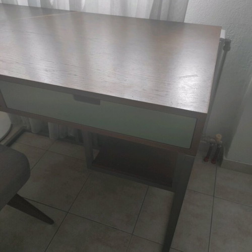 Desk like new with lower shelf for printer