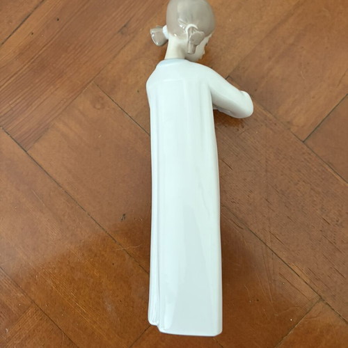 Αγαλματάκι Lladro σαν καινούργιο, ύψος 20.5 εκατοστά