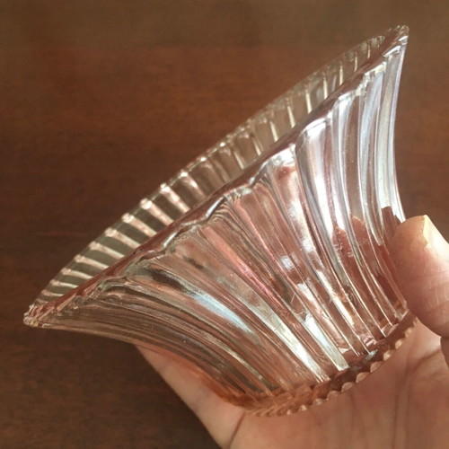 Vintage antique pink glass bowl as new