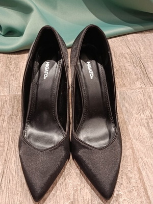 Migato black pumps size 38 new