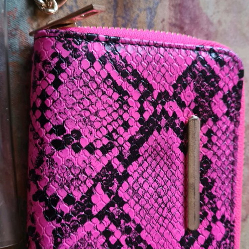 Bag with matching wallet like new, pink