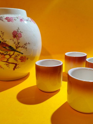 Collectible vintage porcelain pieces new, Arthur Wood & Son vase