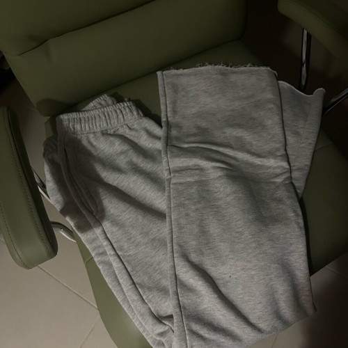 Grey tracksuit like new, athletic without elastic, size M