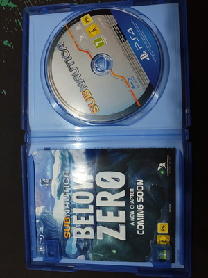 Subnautica PS4 game