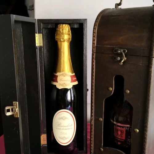 Bottle holders like new, pack of 2 wooden