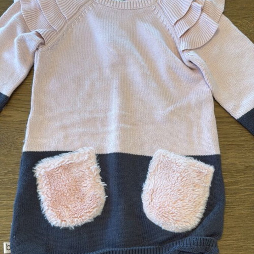Girls' dress like new, age 3 years
