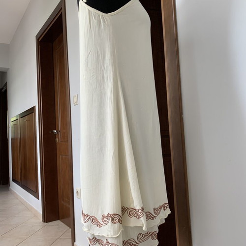 Dress with embroidery new, viscose, ivory color, size M