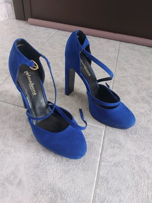 Primadonna blue pumps like new, size 37