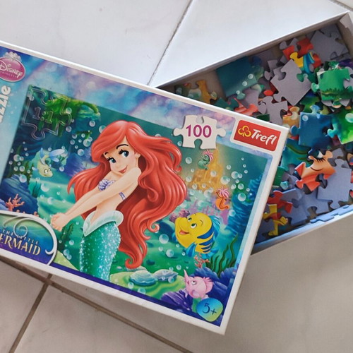 Trefl Ariel children's puzzle 100 pieces like new