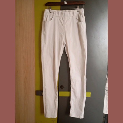 Miss Good white slim jeans size M like new