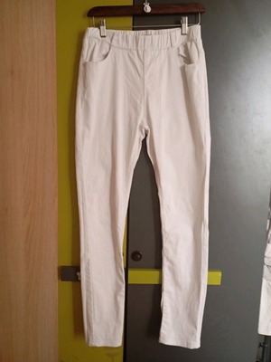 Miss Good white slim jeans size M like new
